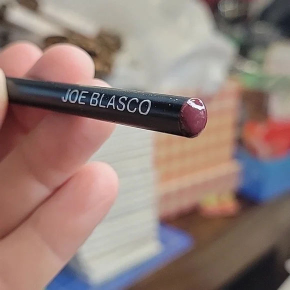 Joe Blasco Lip Pencil - Razz New - Picture 5 of 5